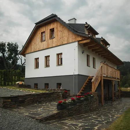 公寓 Pod Tresni Malá Morávka